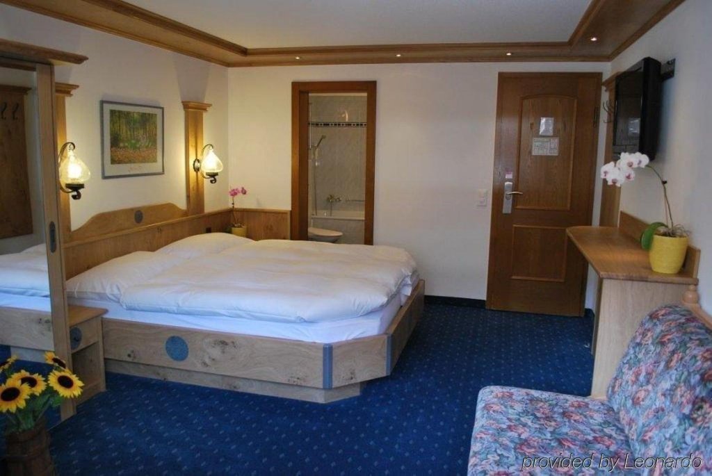Фото Отель La Couronne Hotel & Spa