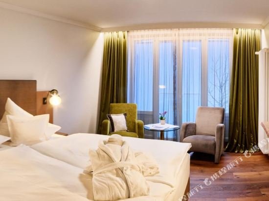 Фото Hotel Villa Hügel