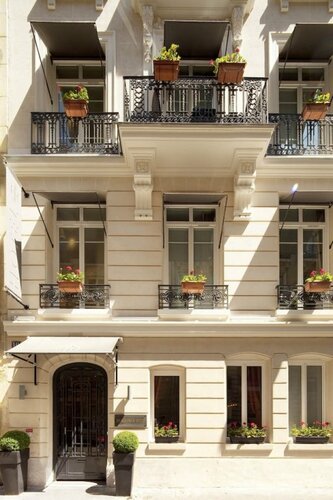 Гостиница Hotel Résidence Foch в Нейи-сюре-Сене