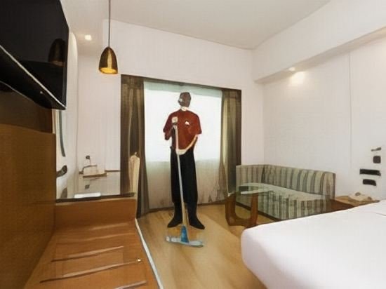 Фото Red Fox Hotel Dehradun