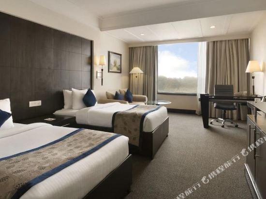 Фото Ramada Plaza by Wyndham Jhv Varanasi