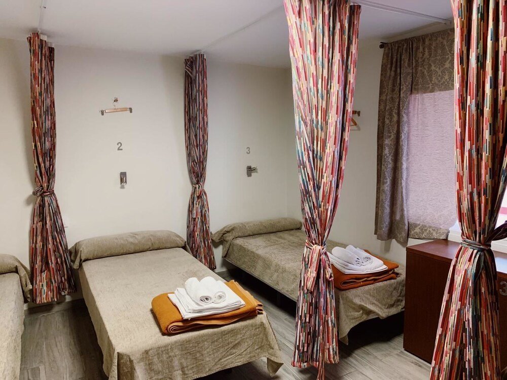 Фото Hostal Liwi