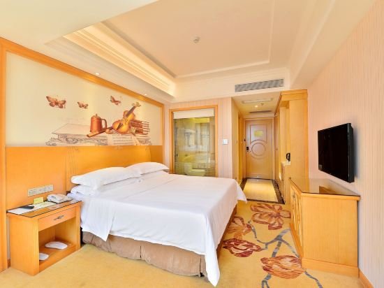 Фото Vienna Hotel Shenzhen - FuYong Metro Station Branch