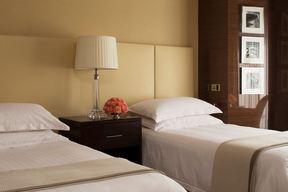 Фото Four Seasons Hotel London at Park Lane