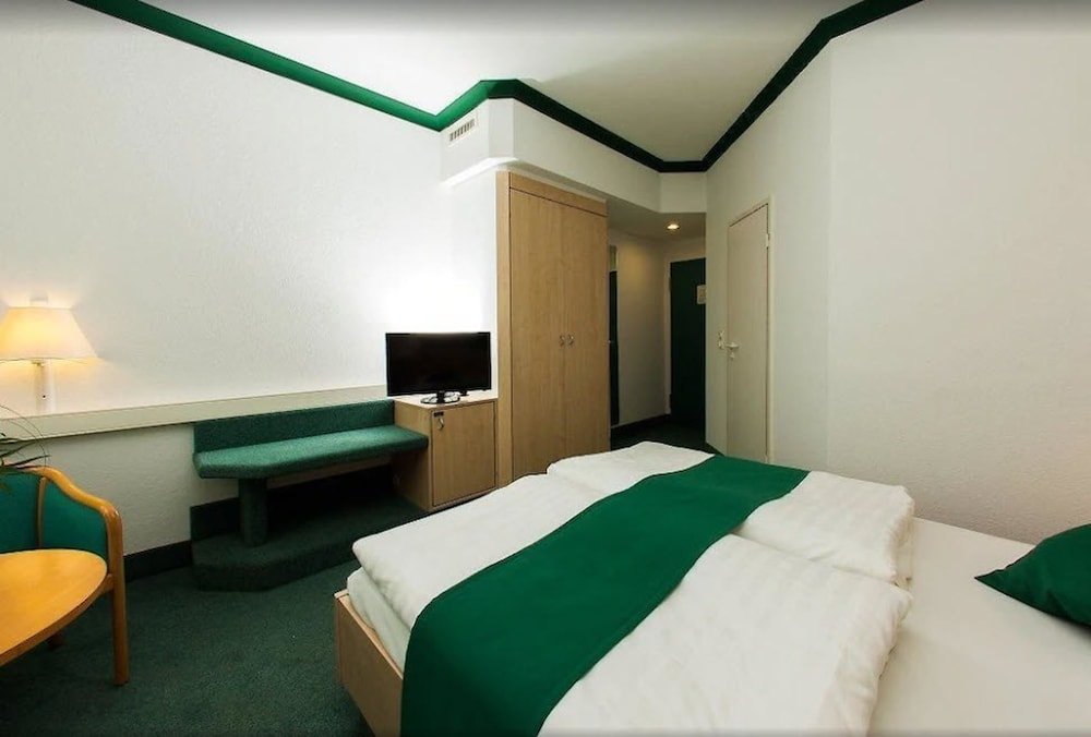 Фото Hotel Kaiserin Augusta