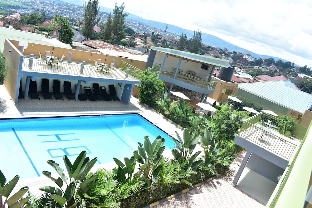 Фото отеля 3