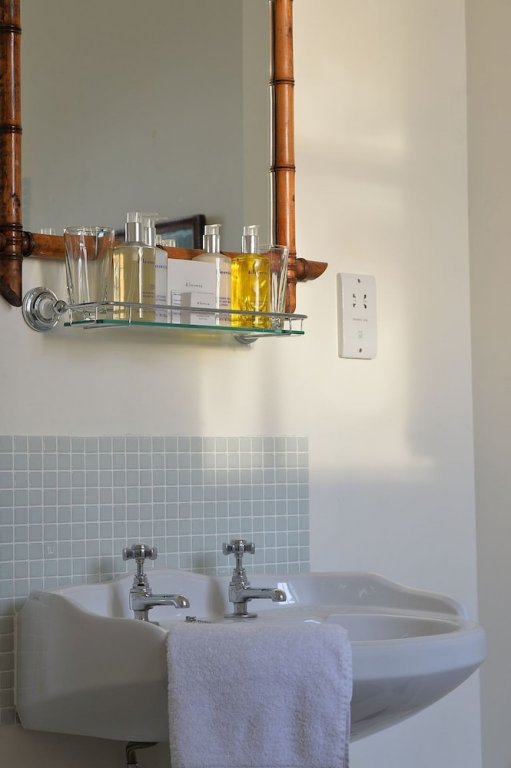 Фото Moonfleet Manor