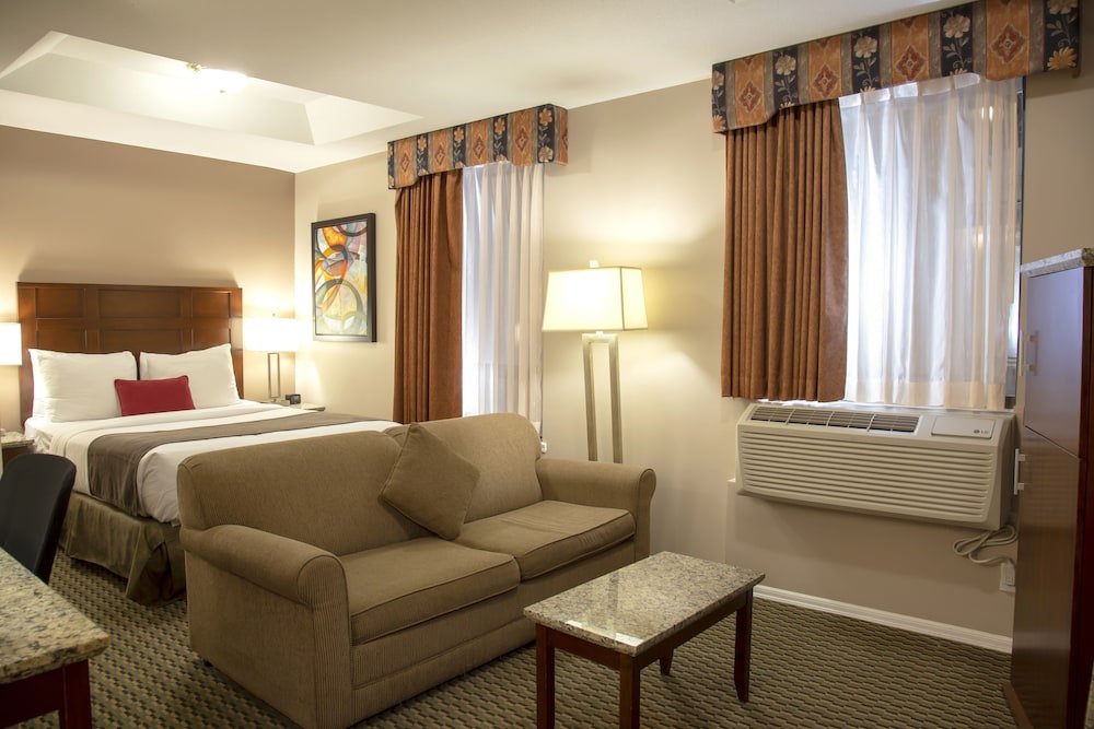 Фото Quality Inn & Suites