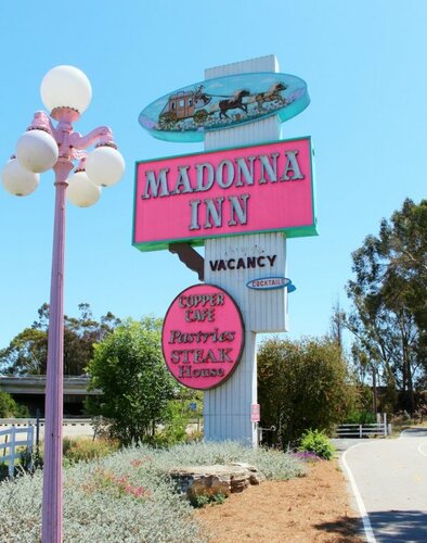Гостиница Madonna Inn в Сан Луис Обиспо