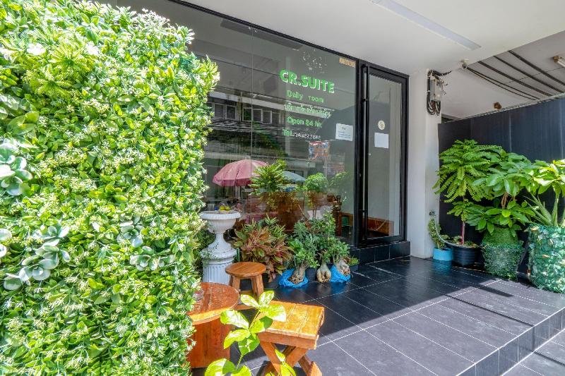 Фото Oyo 982 Charurat Suite