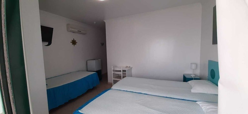 Фото Adelaide Hotel