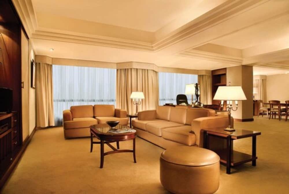 Фото Lumire Hotel and Convention Center