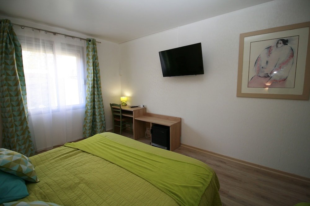 Фото The Originals City, Hotel Azur, Fos sur Mer