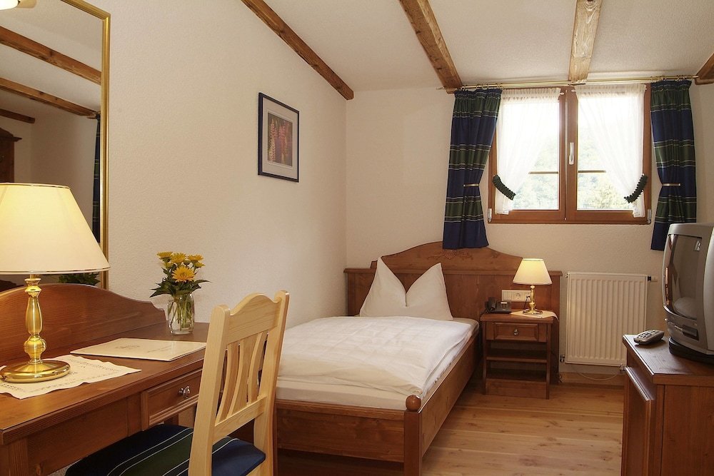 Фото Hotel-Restaurant Löwen