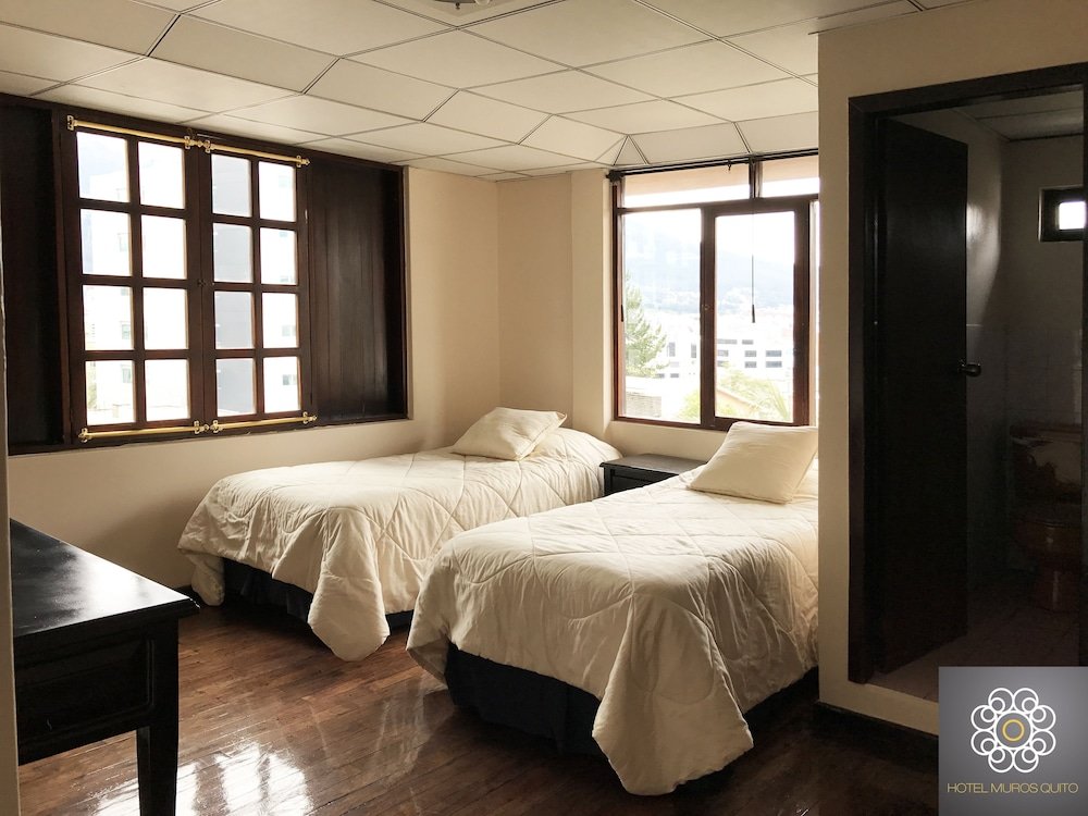 Фото Hotel Muros Quito