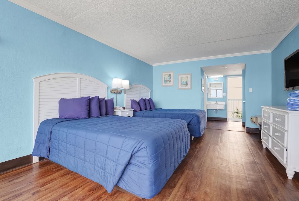 Фото North Shore Oceanfront Resort Hotel