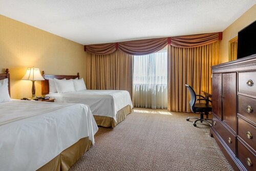 Гостиница Tower Square Hotel Springfield в Спрингфилде