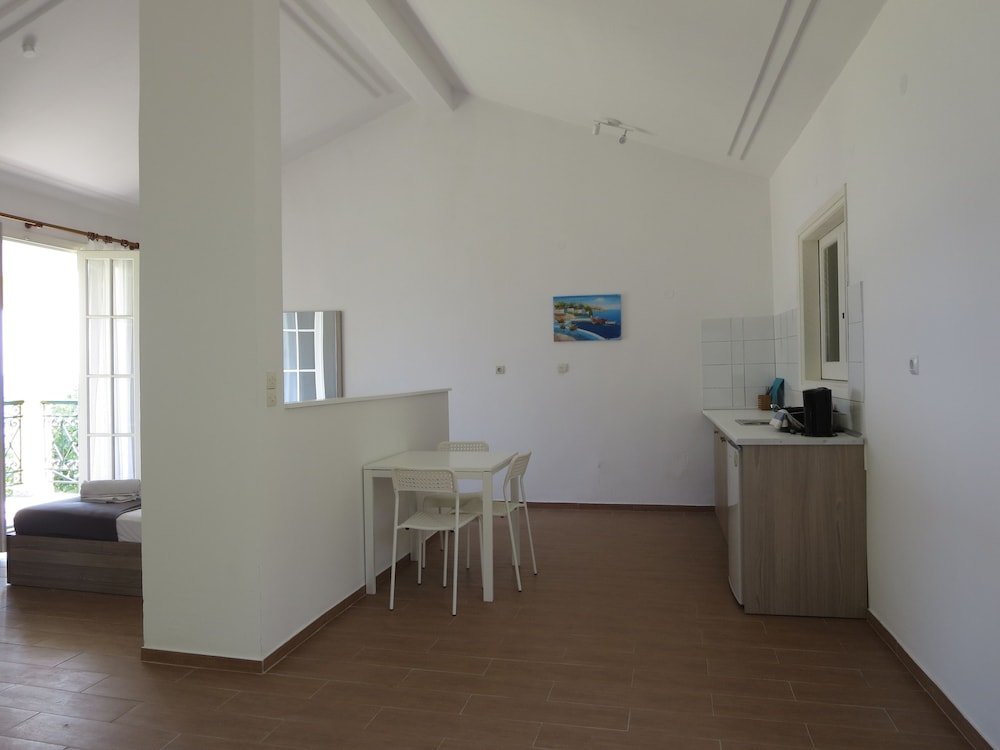 Фото Toni's Guesthouse