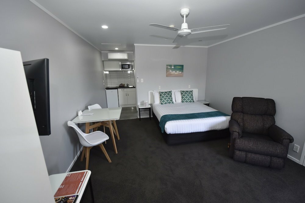 Hotel Bk's Palm Court Motor Lodge, Gisborne, photo