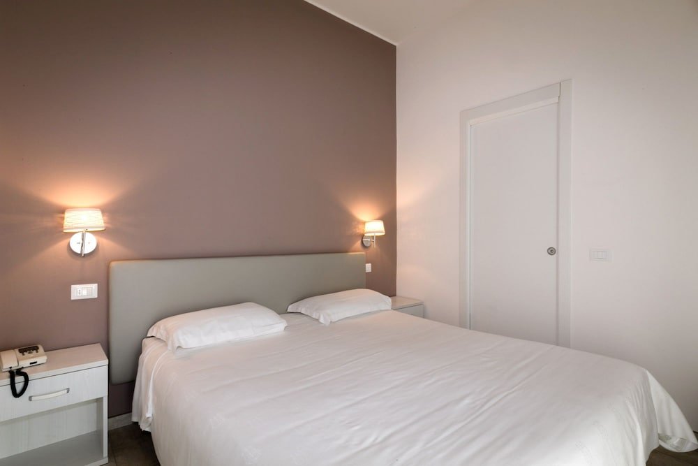 Фото Hotel Saviola