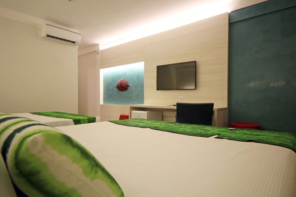 Фото Hot Beach Resort