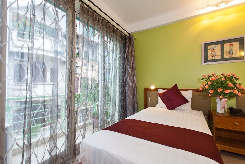 Фото Iris Boutique Hotel