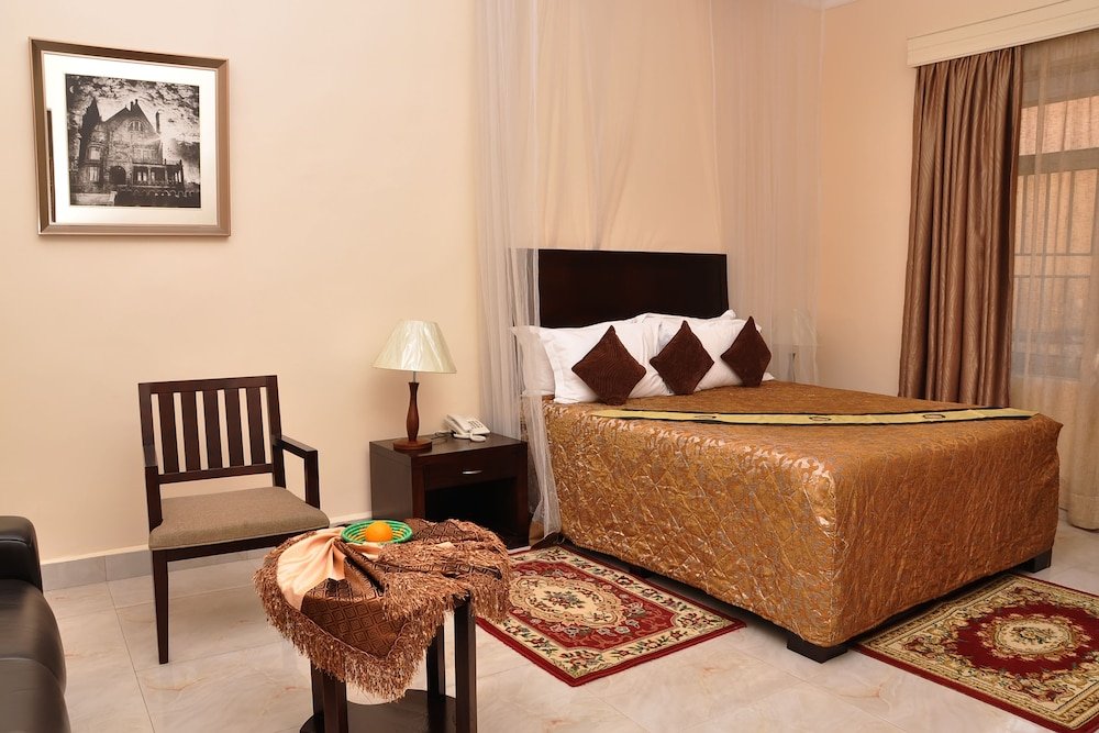 Фото Garr Hotel