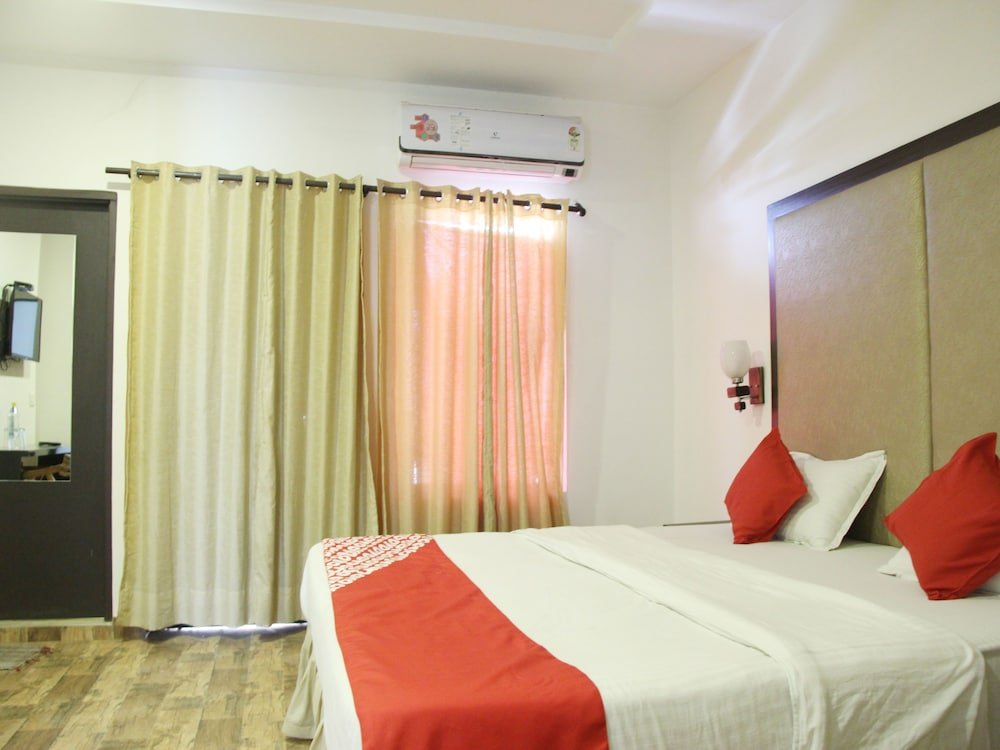 Фото Oyo 14353 Hotel Roxas