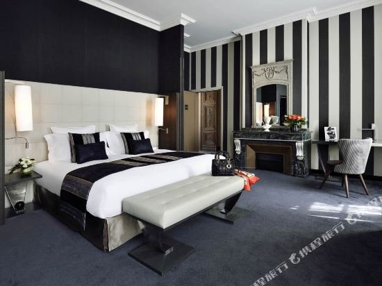 Фото La Cour des Consuls Hotel and SPA Toulouse - MGallery