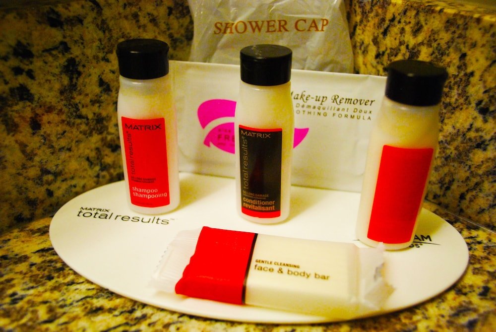 Фото Ramada by Wyndham Edmonton Yellowhead Nw