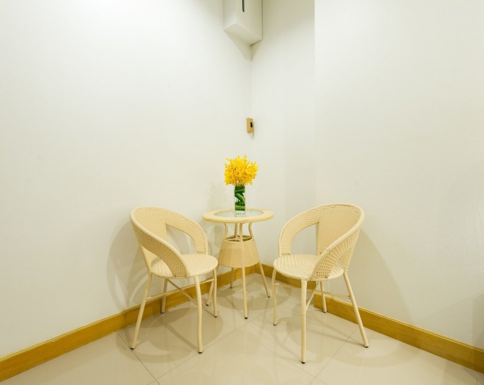 Фото The Legacy Hotel