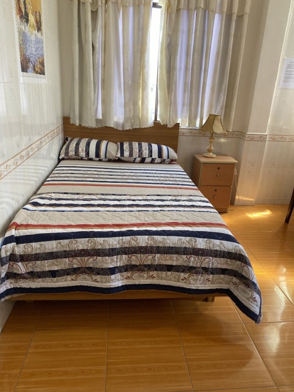 Фото California Guest House