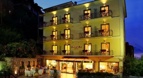 Гостиница Hotel Del Mare в Сорренто