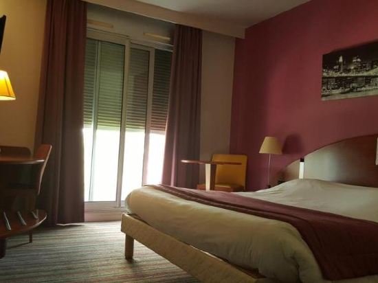 Фото Kyriad Bourg EN Bresse