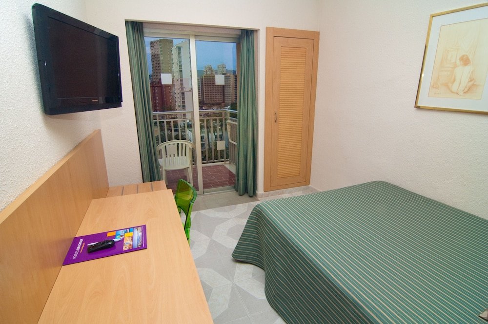 Фото Hotel Servigroup Pueblo Benidorm