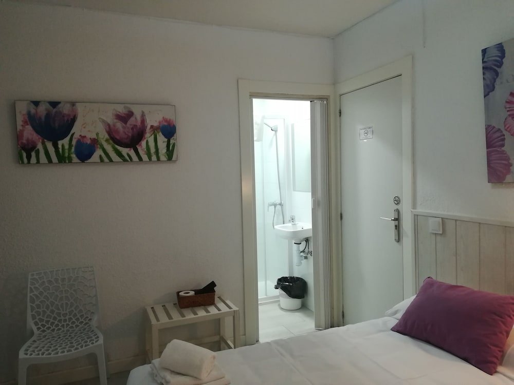 Фото Hostal Albero by gaiarooms