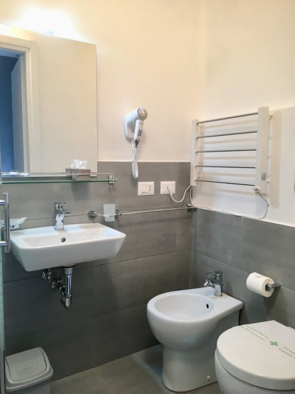 Фото Friendly Vatican House