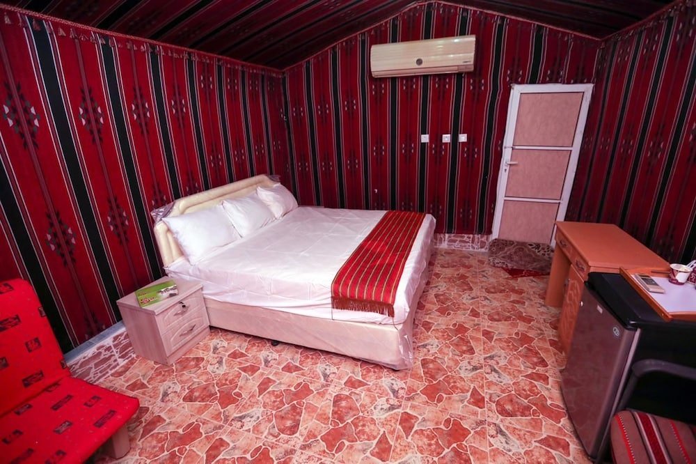 Фото Bidiyah Desert Camp