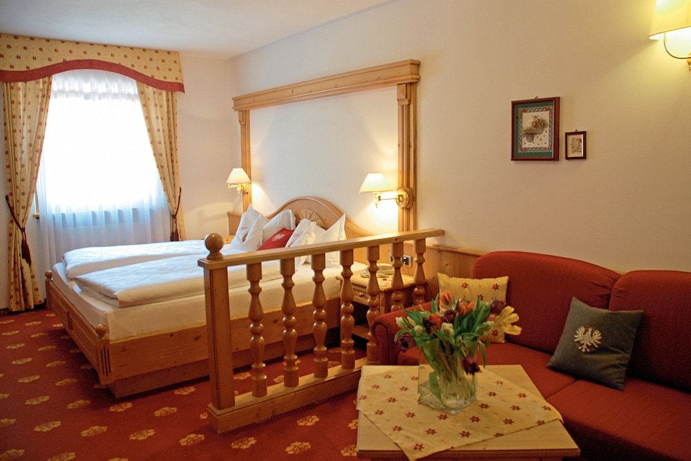 Фото Hotel Flora