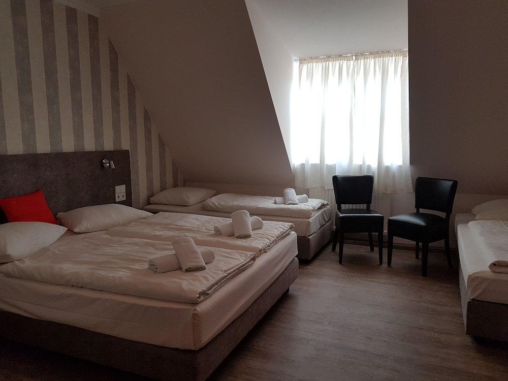 Фото Hotel zum Weissen Ross