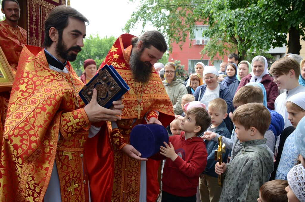 Церковь священномученика владимира октябрьский бул 12а фото