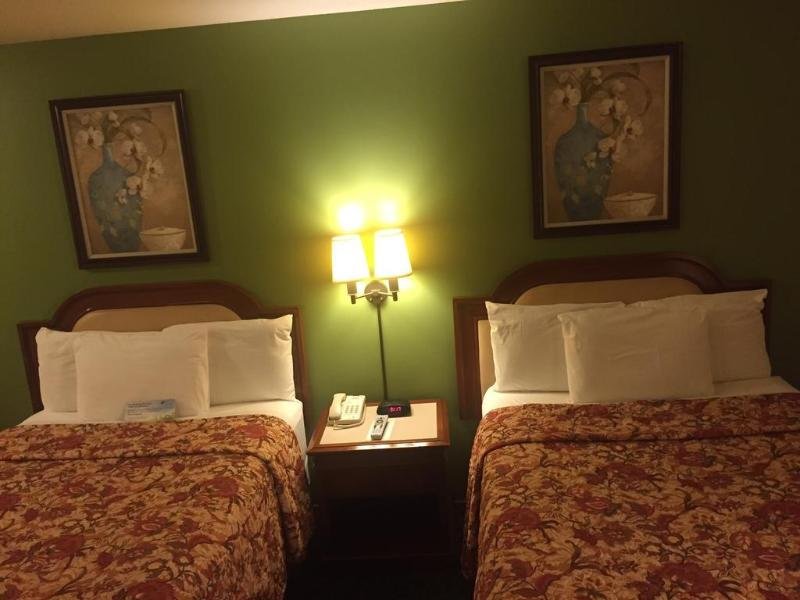 Фото Days Inn by Wyndham Westley