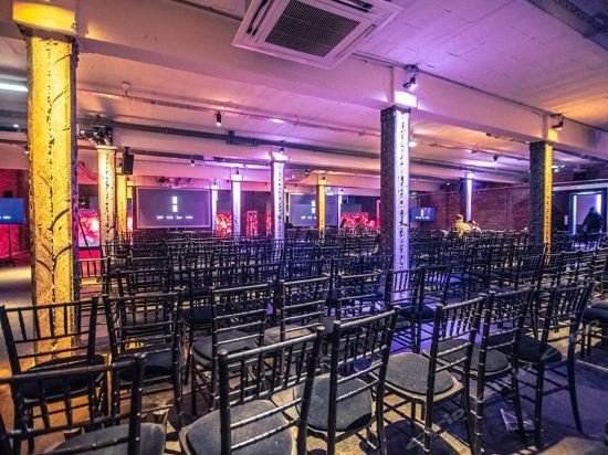 Фото Victoria Warehouse Hotel