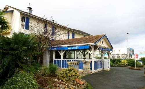 Фото Wood Inn Hôtel Aéroport Bordeaux-Mérignac