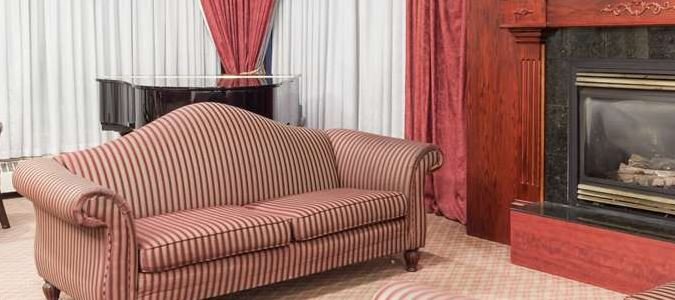 Фото Knights Inn Toronto East