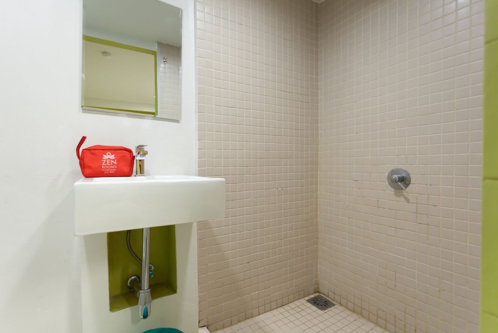 Фото Lantern Hotel