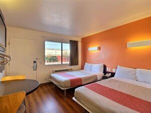 Гостиница Motel 6 Laredo, Tx - South