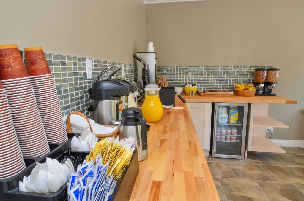 Фото Courtyard by Marriott Indianapolis South