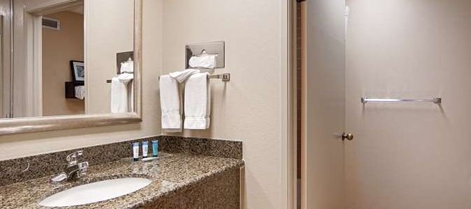 Фото Best Western Plus Forest Park Inn