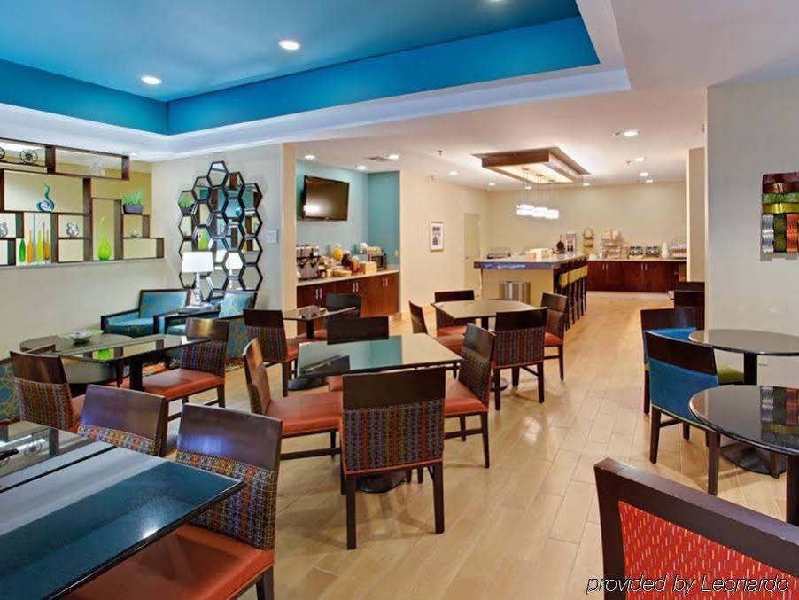 Фото La Quinta Inn & Suites by Wyndham Richmond-Midlothian
